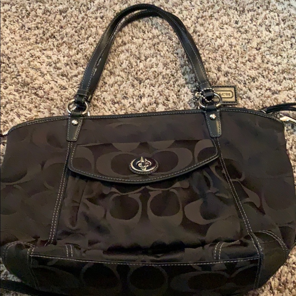 Coach purse - Picture 2 of 3